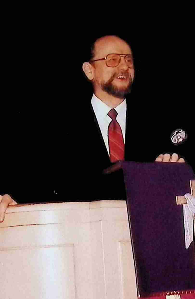 Pastor Menno E. Good